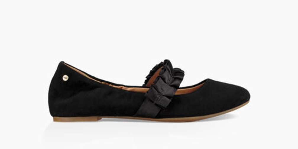 UGGレディース テア ラッフルTHEA RUFFLE 女の子23.5cm UGGレディース テア ラッフルTHEA RUFFLE 女の子23.5cm - メルカリ
